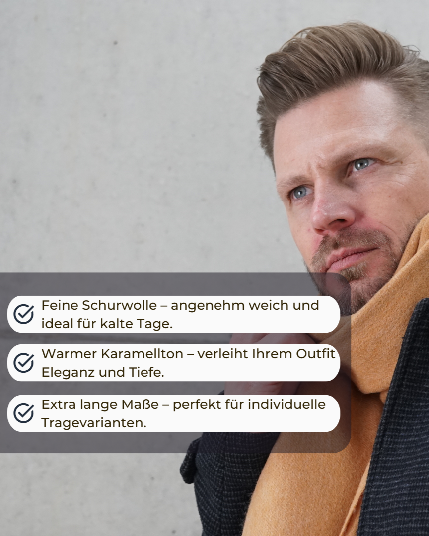 Schal „Caramel Warmth“ aus 100% karamellfarbener Schurwolle getragen mit Produktvorteilen